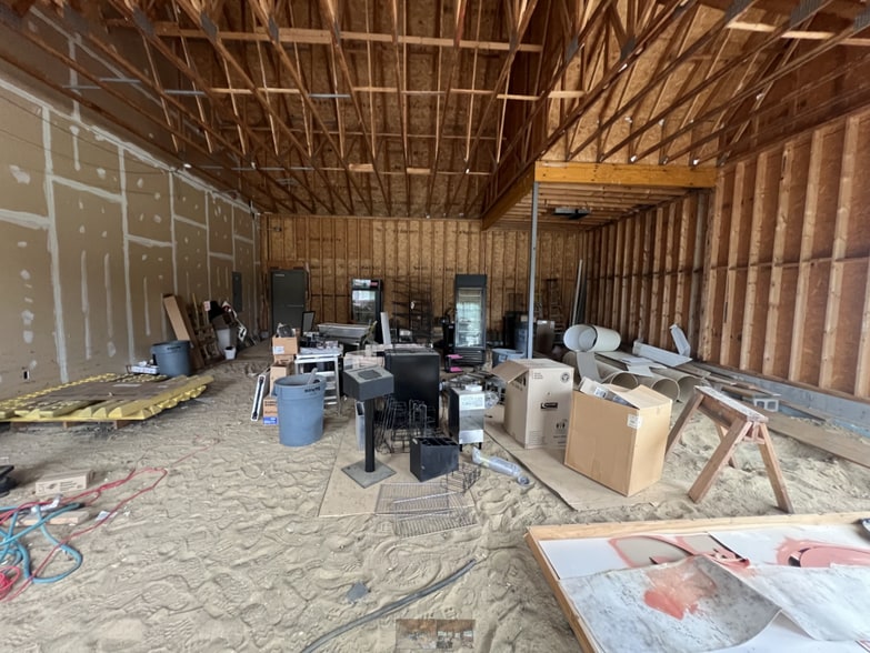 65 Route 108, Newfields, NH for lease - Building Photo - Image 3 of 10