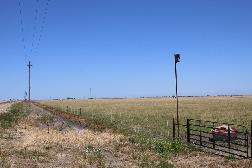 Swan Road, Dixon, CA à vendre - Autre - Image 3 de 8