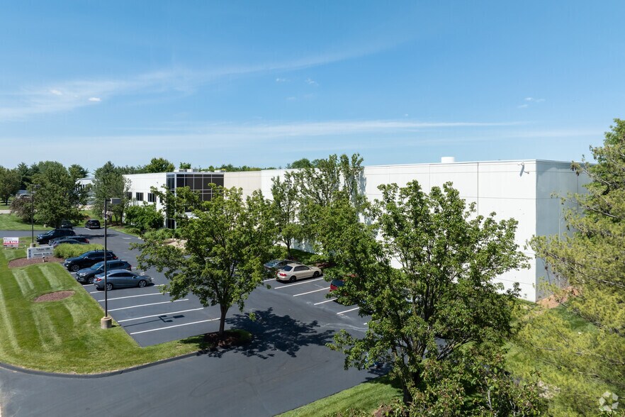 830 Westwood Industrial Park Dr, Weldon Spring, MO à vendre - Photo du bâtiment - Image 2 de 6