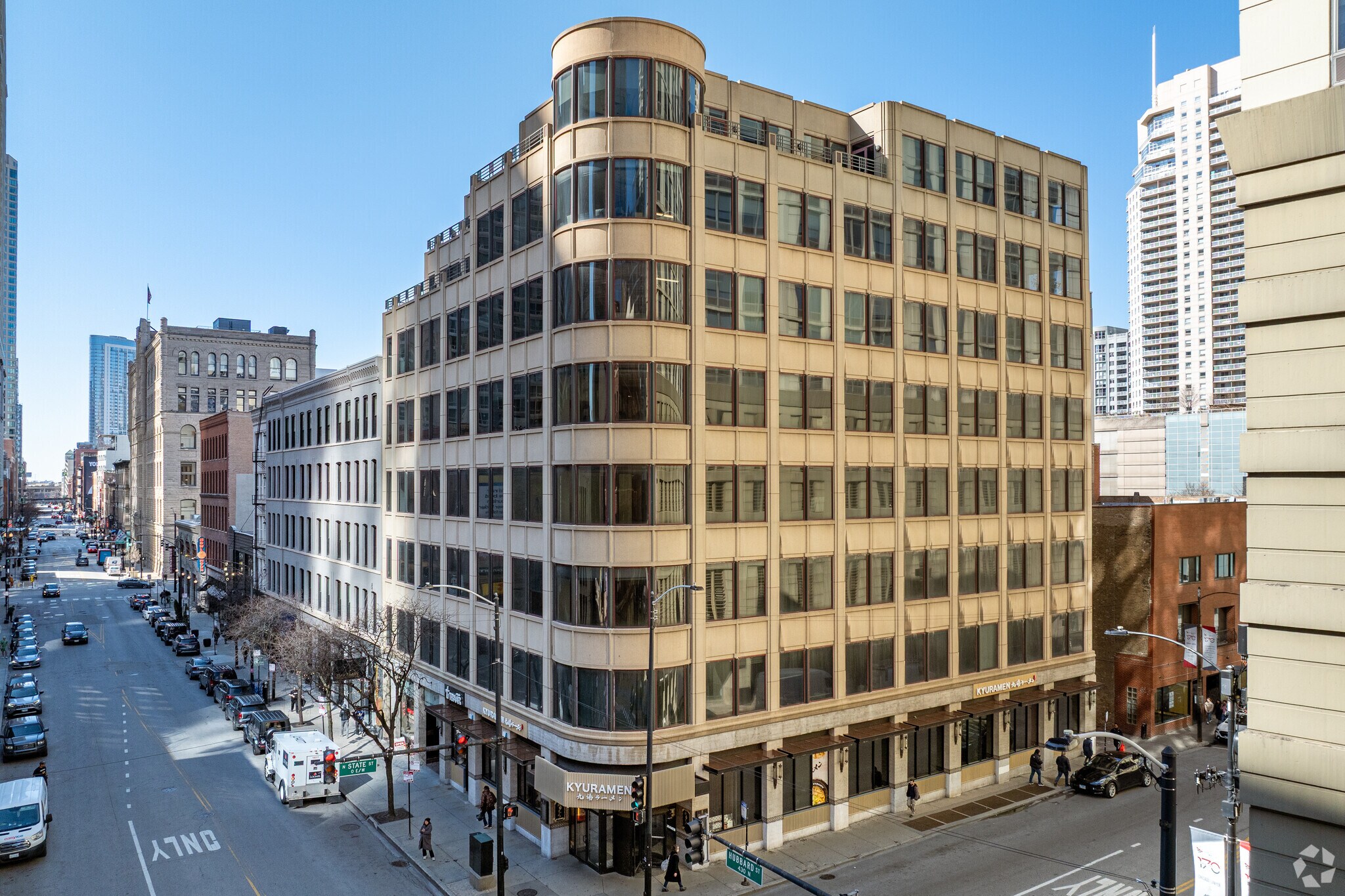 6 W Hubbard St, Chicago, IL à louer Photo du bâtiment- Image 1 de 8