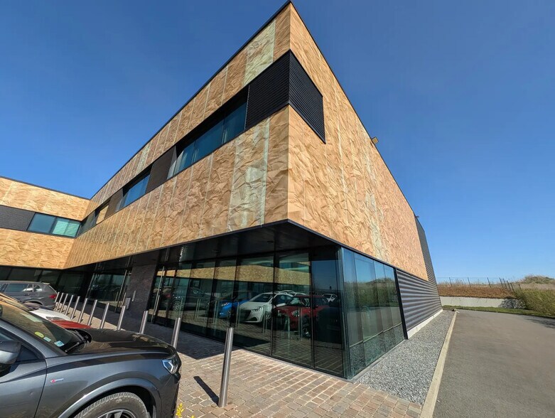 Flex dans Reims à louer - Photo du bâtiment - Image 1 de 12