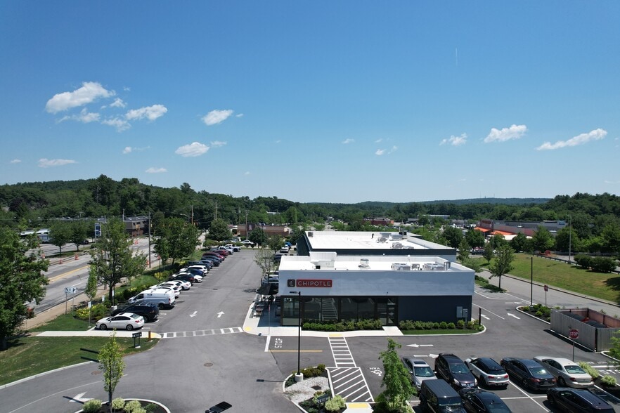 661 Boston Post Rd E, Marlborough, MA for lease - Building Photo - Image 3 of 10