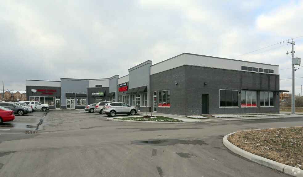 125 Seabrook Dr, Kitchener, ON à louer - Photo du bâtiment - Image 3 de 9