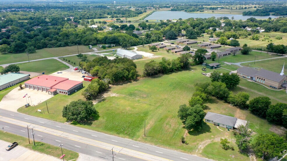 1623 & 1677 East Main Street Hwy, Madisonville, TX à vendre - Photo du bâtiment - Image 3 de 11
