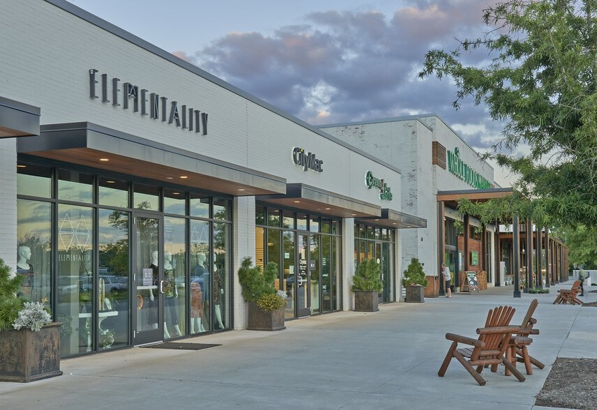 4 S Tunnel Rd, Asheville, NC à louer - Photo du bâtiment - Image 3 de 8