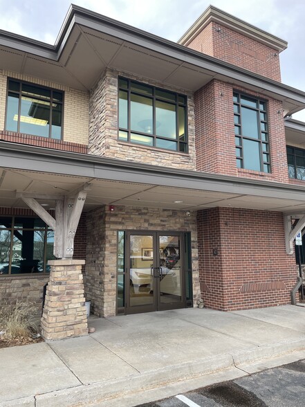 1615 Foxtrail Dr, Loveland, CO à louer - Photo du bâtiment - Image 1 de 6