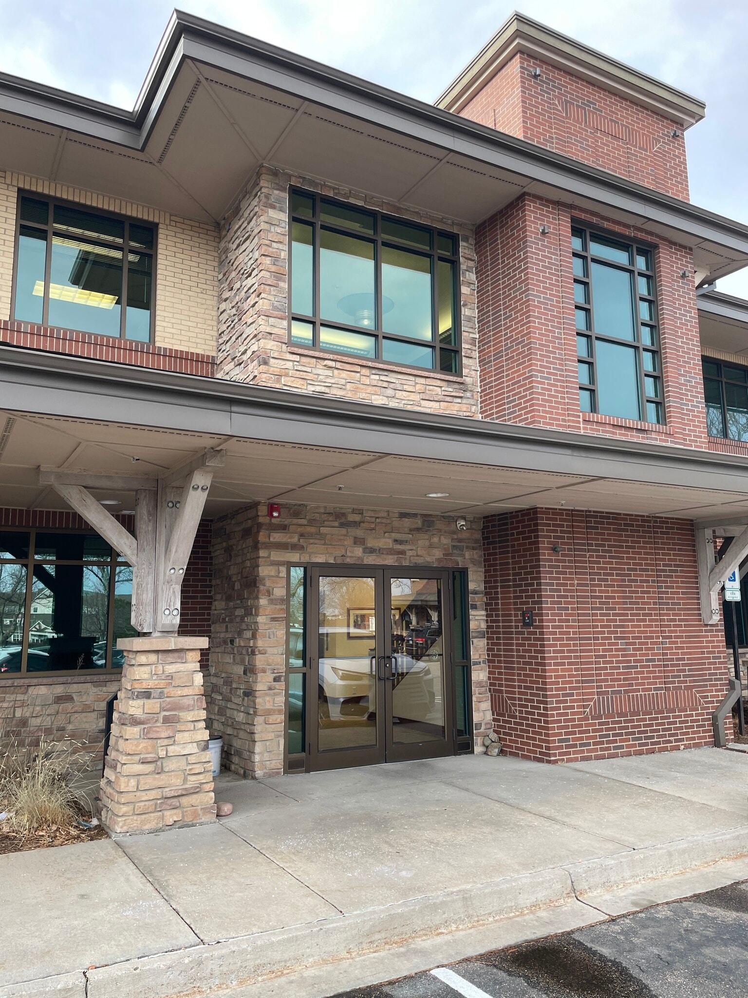 1615 Foxtrail Dr, Loveland, CO à louer Photo du bâtiment- Image 1 de 7