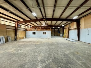 7199 S Tull Rd, Canby, OR for lease Interior Photo- Image 2 of 4