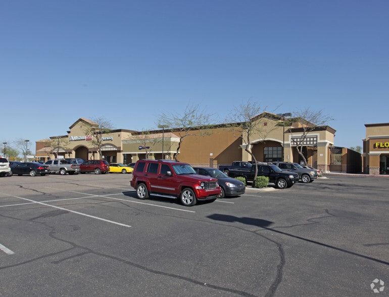 N 83rd Ave, Peoria, AZ for lease - Primary Photo - Image 1 of 6