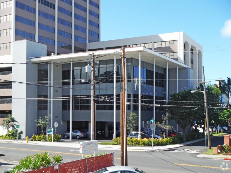1314 S king St, Honolulu, HI à louer - Photo du bâtiment - Image 3 de 64