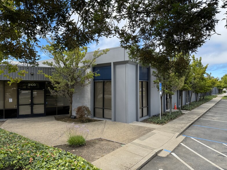 3100-3108 Diablo Ave, Hayward, CA à louer - Photo du bâtiment - Image 3 de 4