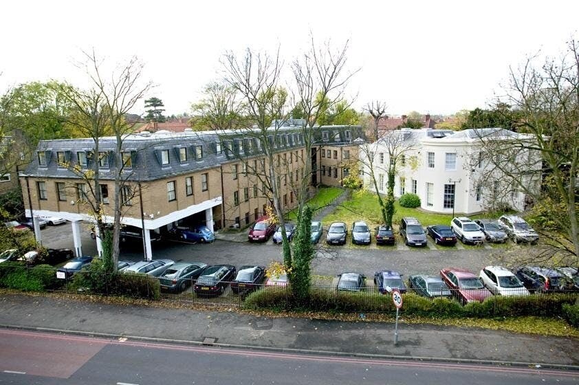 1 Central Rd, Morden à louer Photo du bâtiment- Image 1 de 7