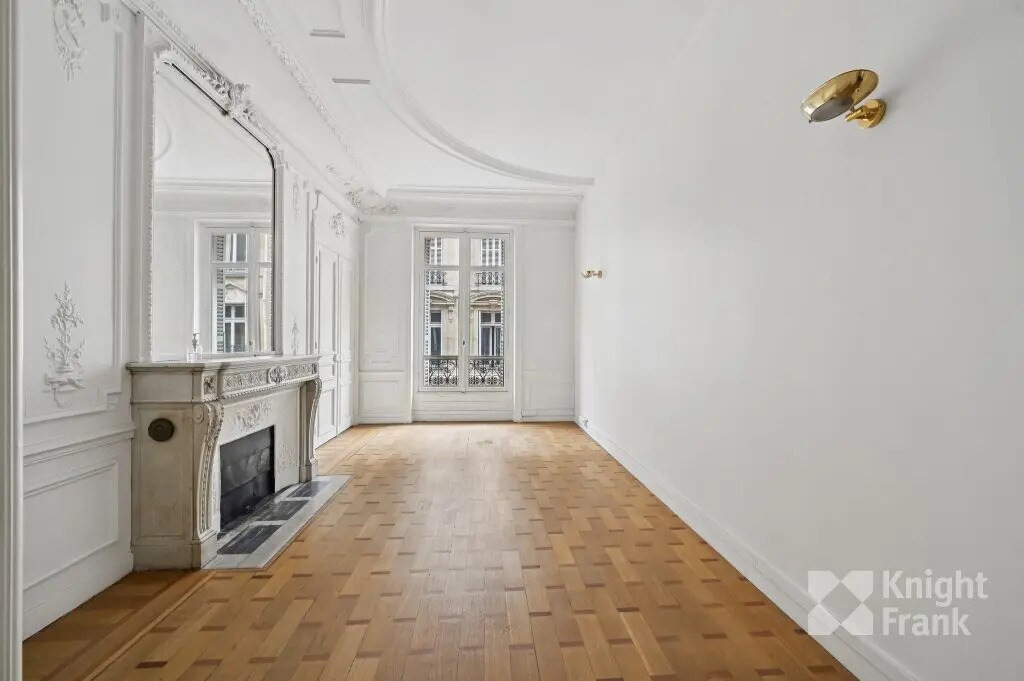 7 Bis Rue De Monceau, Paris for sale Building Photo- Image 1 of 1