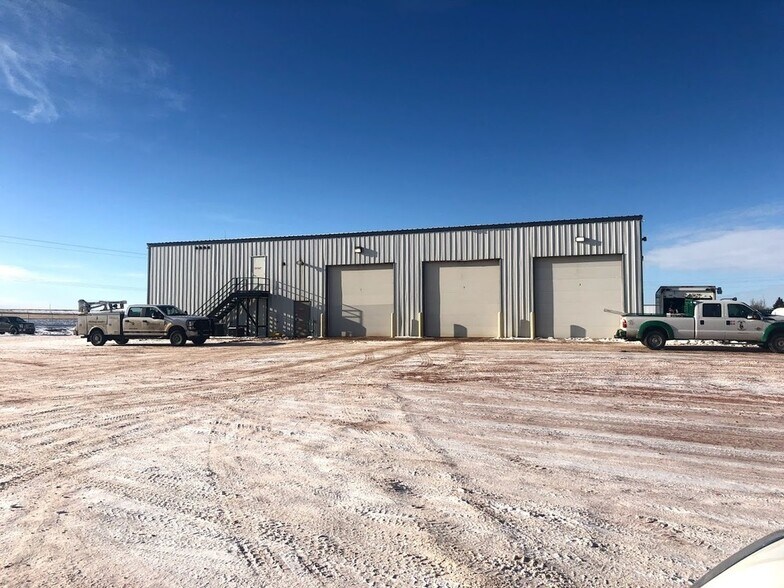 10280 3W St SW, Killdeer, ND à vendre - Photo du bâtiment - Image 2 de 32