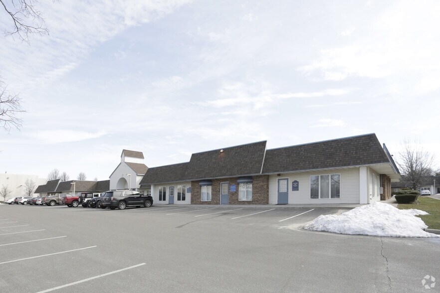 100 S Jersey Ave, Setauket, NY à vendre - Photo principale - Image 2 de 14