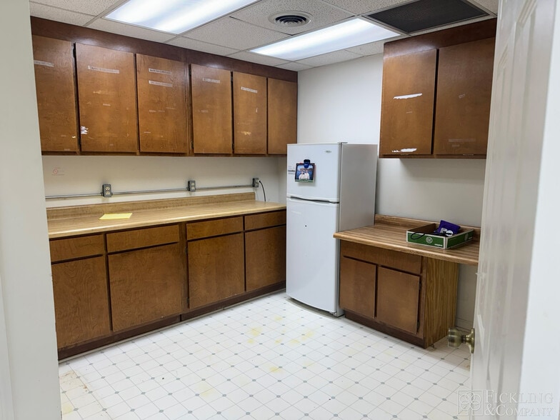 123 Sparta Hwy, Eatonton, GA à louer - Photo du bâtiment - Image 2 de 12