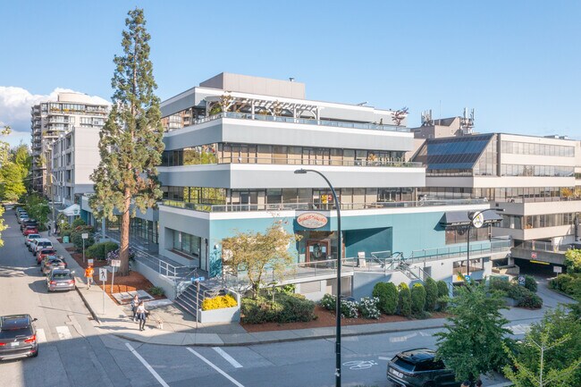 Plus de détails pour 233 W 1st St, North Vancouver, BC - Médical à louer