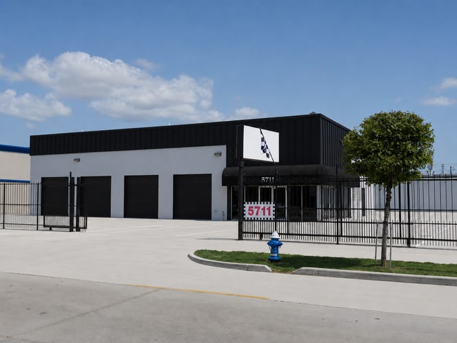 More details for 5711 Star Ln, Houston, TX - Flex, Industrial for Lease