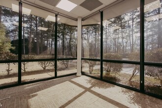 2525 Lakeward Dr, Jackson, MS for lease Interior Photo- Image 1 of 1