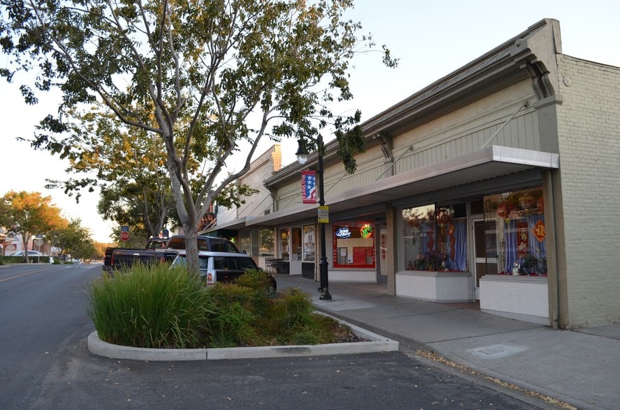 207-217 Main St, Rio Vista, CA for sale - Building Photo - Image 3 of 12
