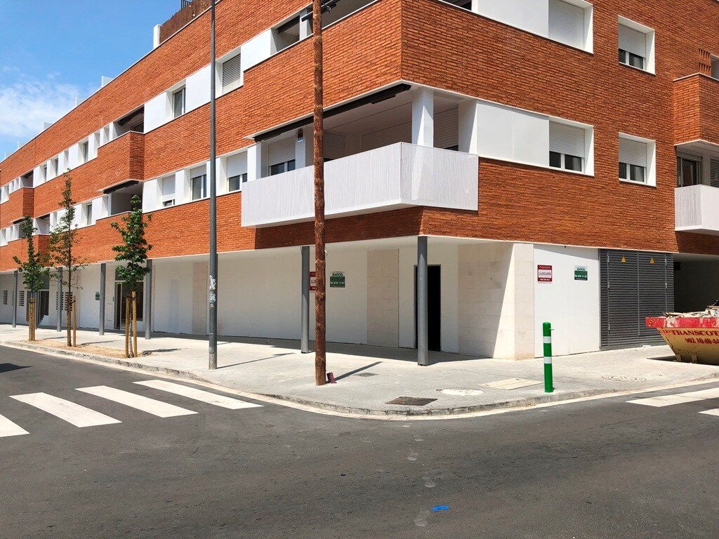 Commerce de détail dans Granollers, Barcelona à louer Photo principale- Image 1 de 3