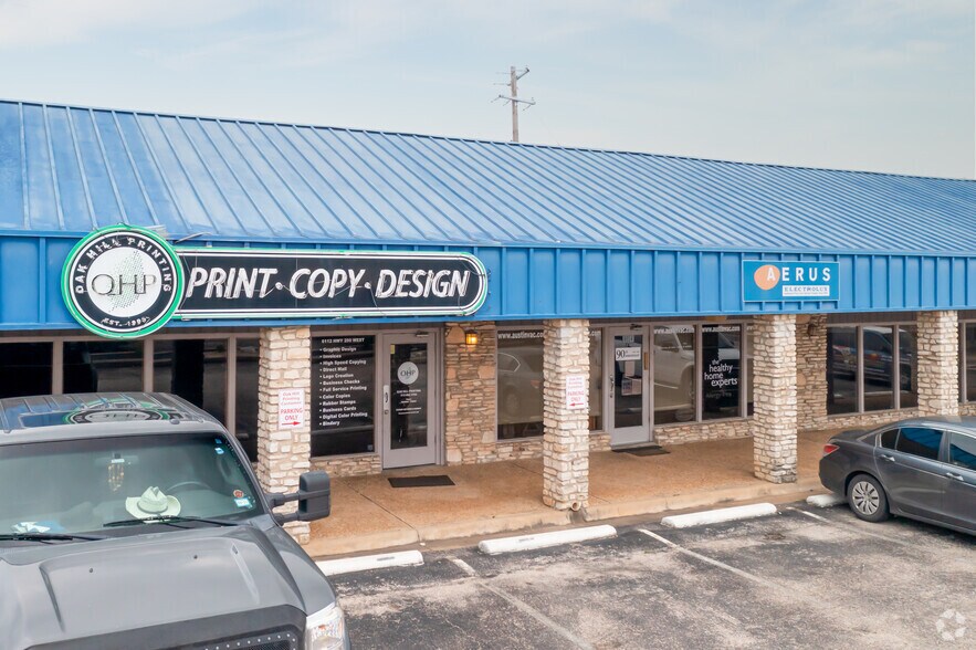 6110-6130 W Highway 290, Austin, TX à louer - Photo du bâtiment - Image 3 de 6