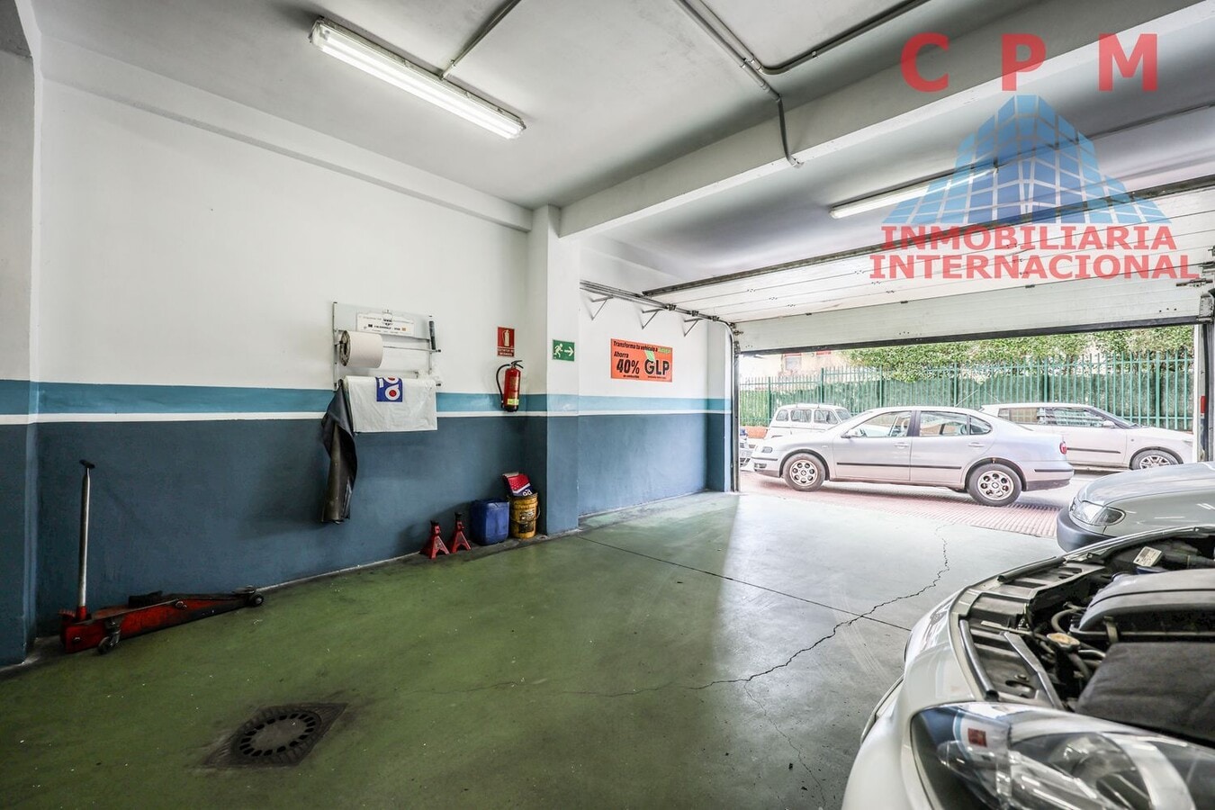 Alcorcón, MAD 28922 - Unit Pueta 01 y 03 -  - Interior Photo - Image 1 of 11