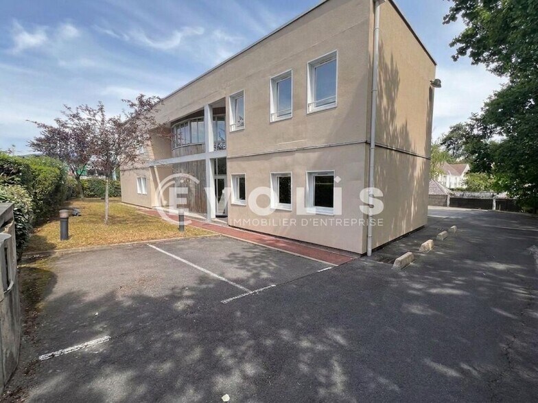 Flex in Gometz Le Chatel for sale - Building Photo - Image 1 of 19