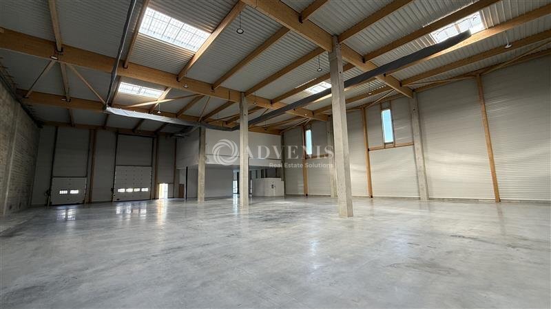Flex in Moissy-Cramayel for lease - Building Photo - Image 2 of 12
