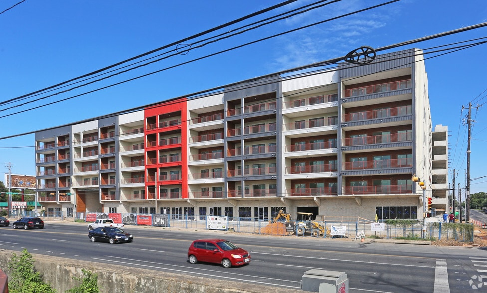 4361 S Congress Ave, Austin, TX for sale - Building Photo - Image 3 of 37