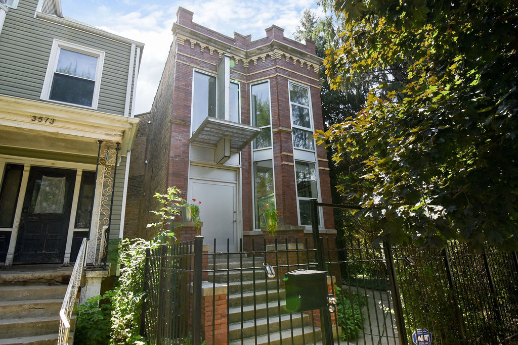 3575 W Belden Ave, Chicago, IL for sale Primary Photo- Image 1 of 60