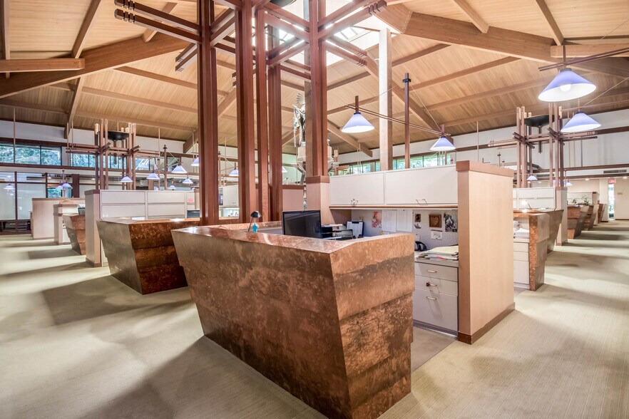 400 University Ave, Sacramento, CA à louer - Photo du bâtiment - Image 2 de 10