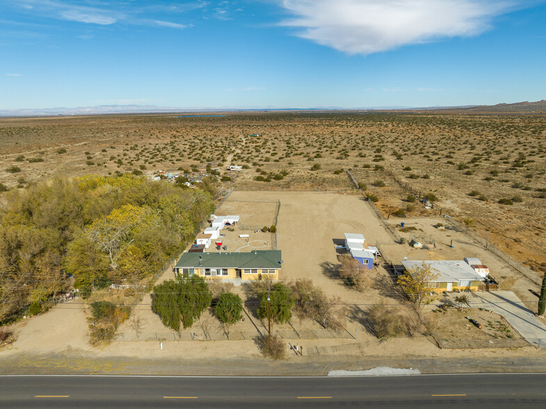 10365 E Palmdale Blvd, Palmdale, CA à vendre - Photo principale - Image 1 de 1