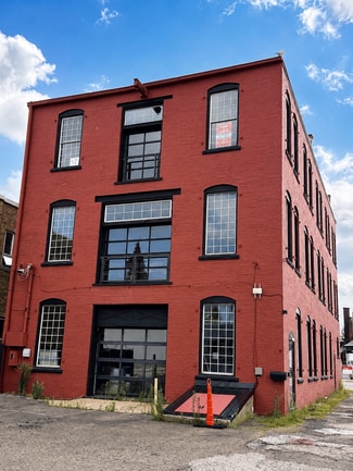 More details for 152 W 12 St, Erie, PA - Retail for Lease