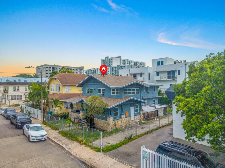 667 NW 1st St, Miami, FL à vendre - Photo du bâtiment - Image 3 de 19