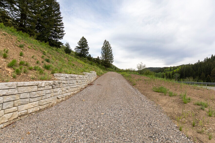 2 Trail Creek Rd, Bozeman, MT à vendre - Photo du bâtiment - Image 2 de 60