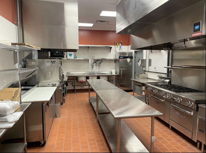 1855 New Hwy, Farmingdale, NY à louer - Photo intérieure - Image 2 de 9