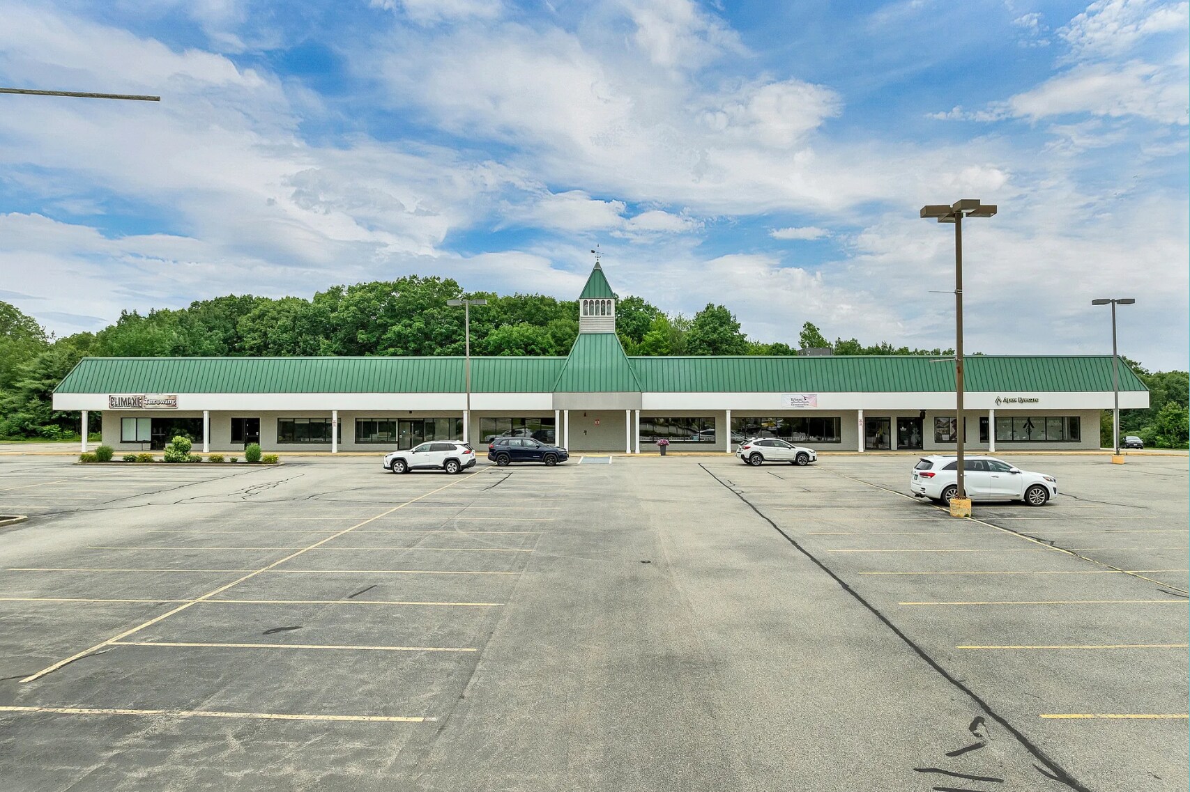 94-96 Daniel Webster Hwy, Belmont, NH for lease Building Photo- Image 1 of 7