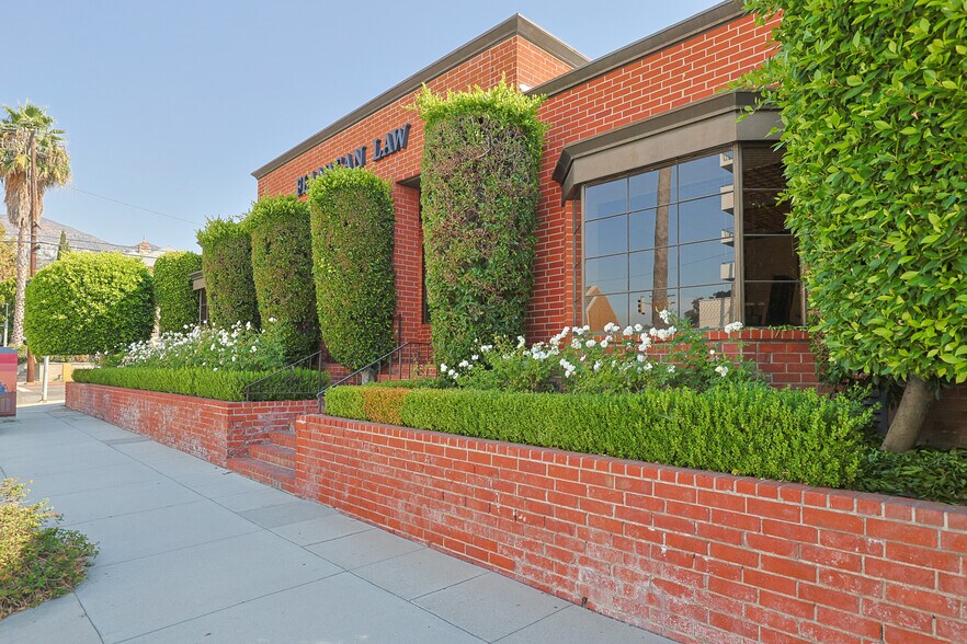 1156 N Brand Blvd, Glendale, CA for lease - Building Photo - Image 1 of 19