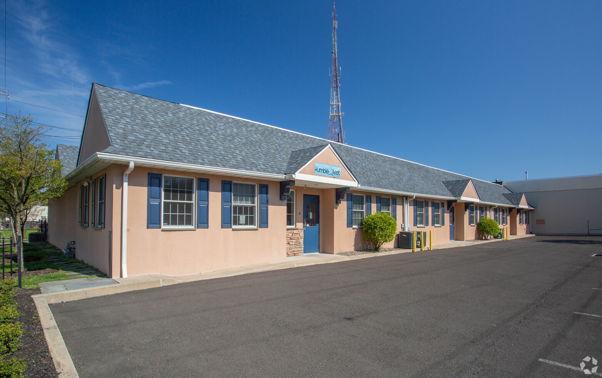 1101 Ivy Hill Rd, Philadelphia, PA for lease Building Photo- Image 1 of 4