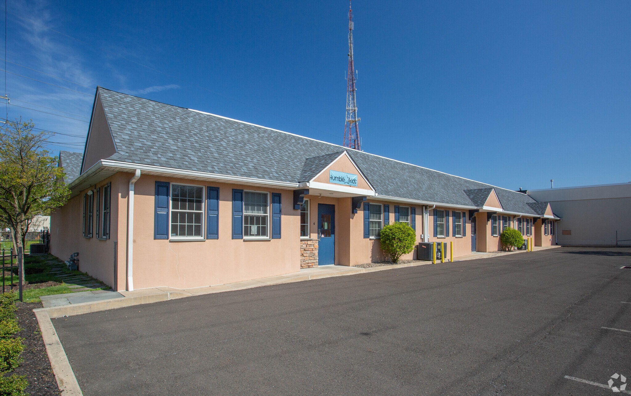 1101 Ivy Hill Rd, Philadelphia, PA for lease Primary Photo- Image 1 of 21