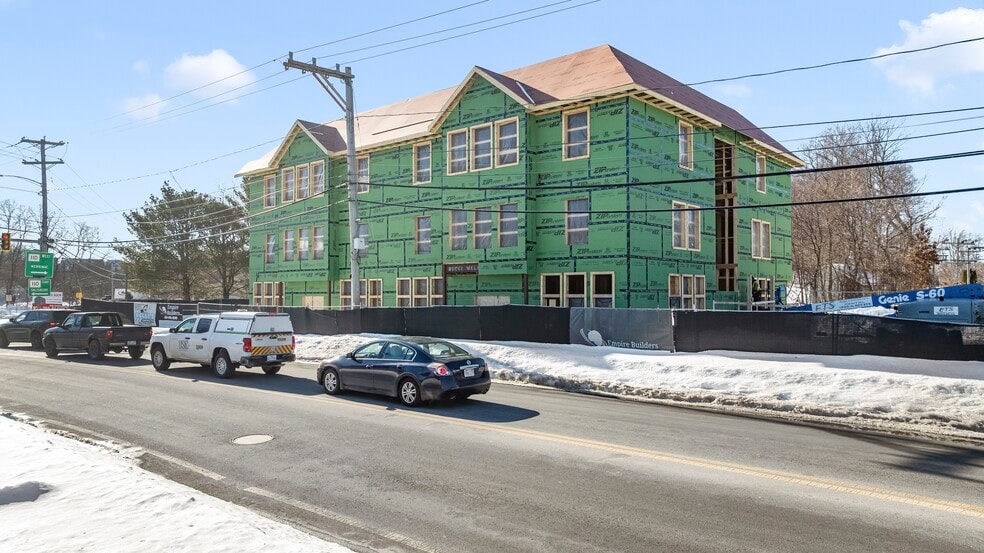 41 Hillside Ave, Amesbury, MA for lease - Building Photo - Image 3 of 13