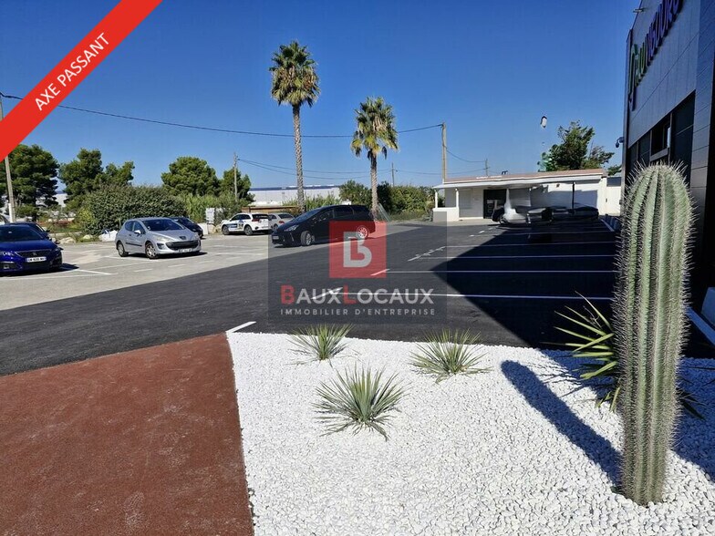Office in Marignane for lease - Building Photo - Image 2 of 7