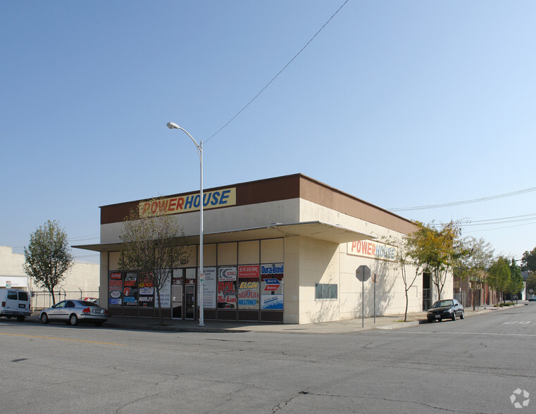 931 19th St, Bakersfield, CA à vendre - Photo principale - Image 1 de 1