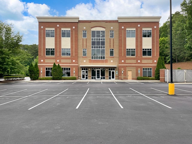 160 MacGregor Pines Dr, Cary, NC for sale - Building Photo - Image 1 of 45