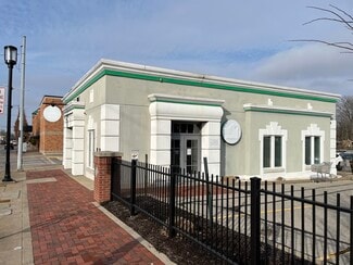 Plus de détails pour 2110 Beechmont Ave, Cincinnati, OH - Commerce de détail à louer