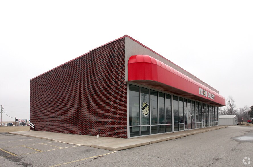 7826 W State Road 28, Elwood, IN for lease - Primary Photo - Image 1 of 4