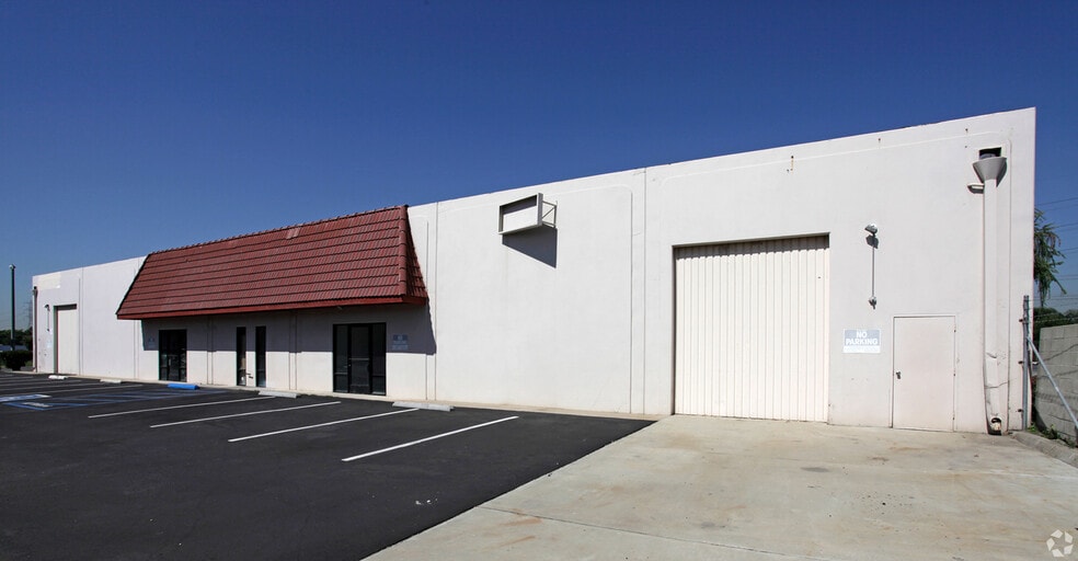 1425 N Manzanita St, Orange, CA for sale - Building Photo - Image 2 of 4