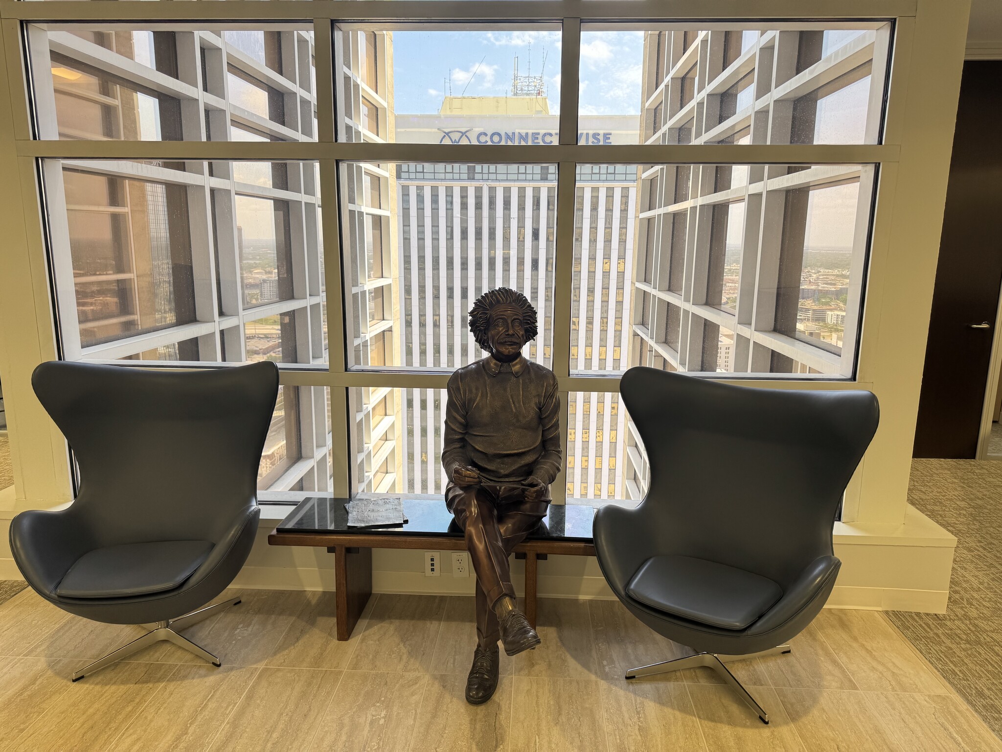 400 N Ashley Dr, Tampa, FL à louer Photo du bâtiment- Image 1 de 9