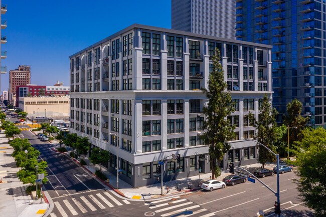 Plus de détails pour 1100 S Grand Ave, Los Angeles, CA - Multi-résidentiel à vendre